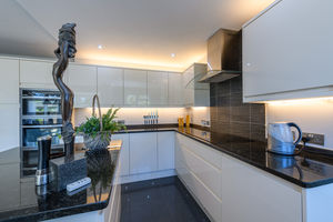 Kitchen Dining Room- click for photo gallery
